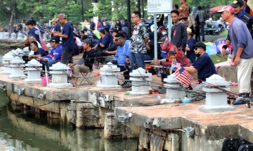 Lebih 800 pemancing berentap rebut RM10,000 di Sungai Melaka