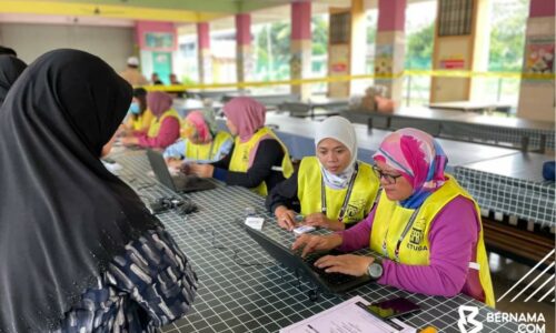 PRK: Cuaca mendung dan hujan iringi proses pengundian di Pulai dan Simpang Jeram