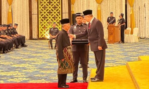 1,843 anggota, pesara polis terima Pingat Jasa Pahlawan Negara