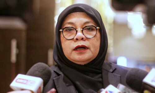 PROJEK TAMBAKAN PANTAI PUTERI TUNJUK PERKEMBANGAN