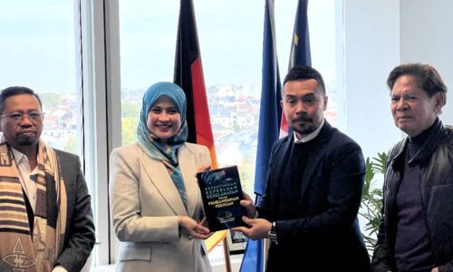UTeM martabat bahasa Melayu di persada antarabangsa