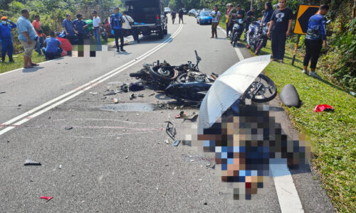 Dua maut motosikal bertembung