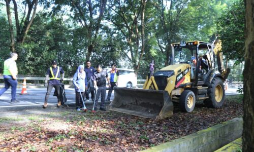 MPHTJ aktif bersihkan kawasan pentadbiran
