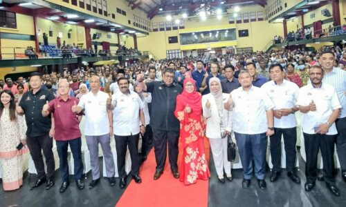 Deepavali lebih ‘bercahaya’ buat 1,000 kaum India Melaka
