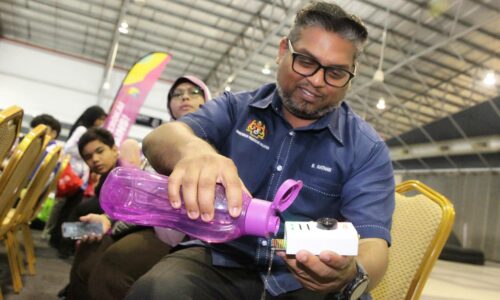 Alat pengesan banjir bawa tuah kepada Kruss Makers SMK Krubong