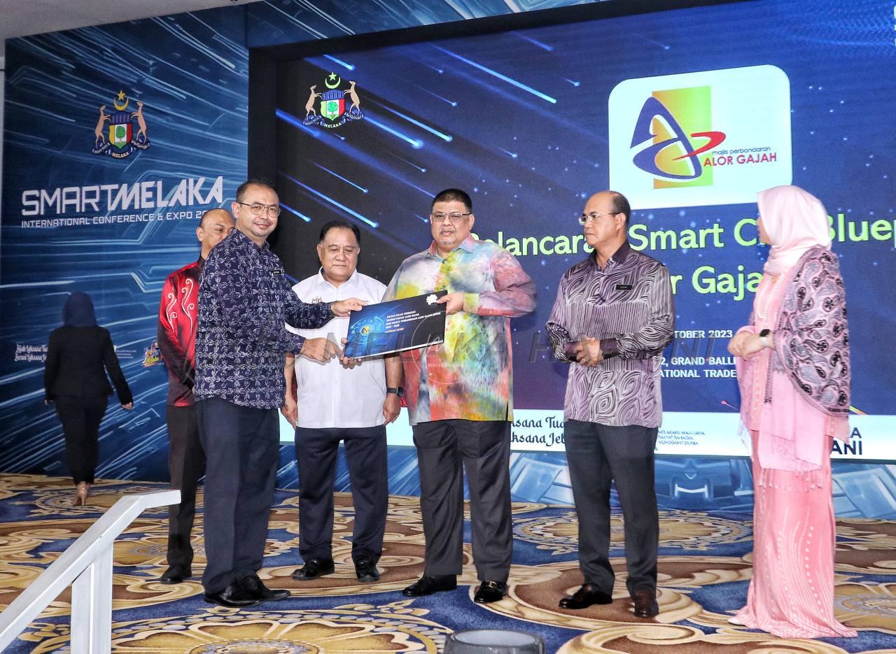 Photo 2023 10 12 14 44 21