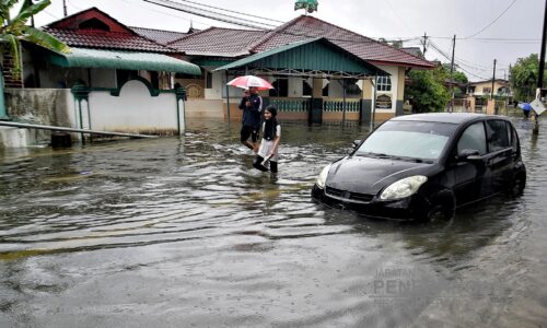 Hujan berterusan mangsa banjir di Terengganu terus meningkat, Perak kekal pagi ini