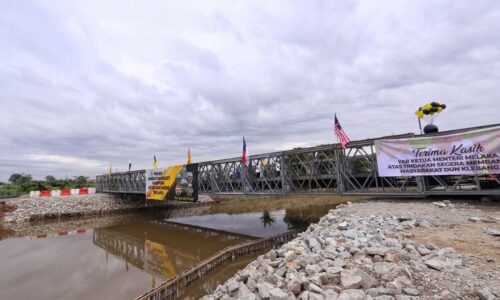 Penduduk bersyukur tak perlu lagi lalu jalan jauh