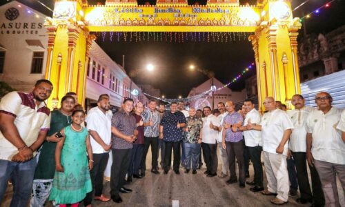 Deepavali lambang perpaduan masyarakat majmuk – KM