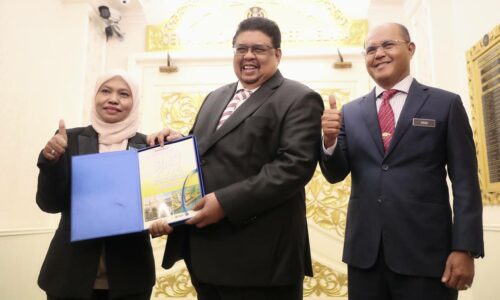 ‘Menelusuri Warisan, Mengembalikan Kegemilangan’ tema Bajet 2024 Negeri Melaka