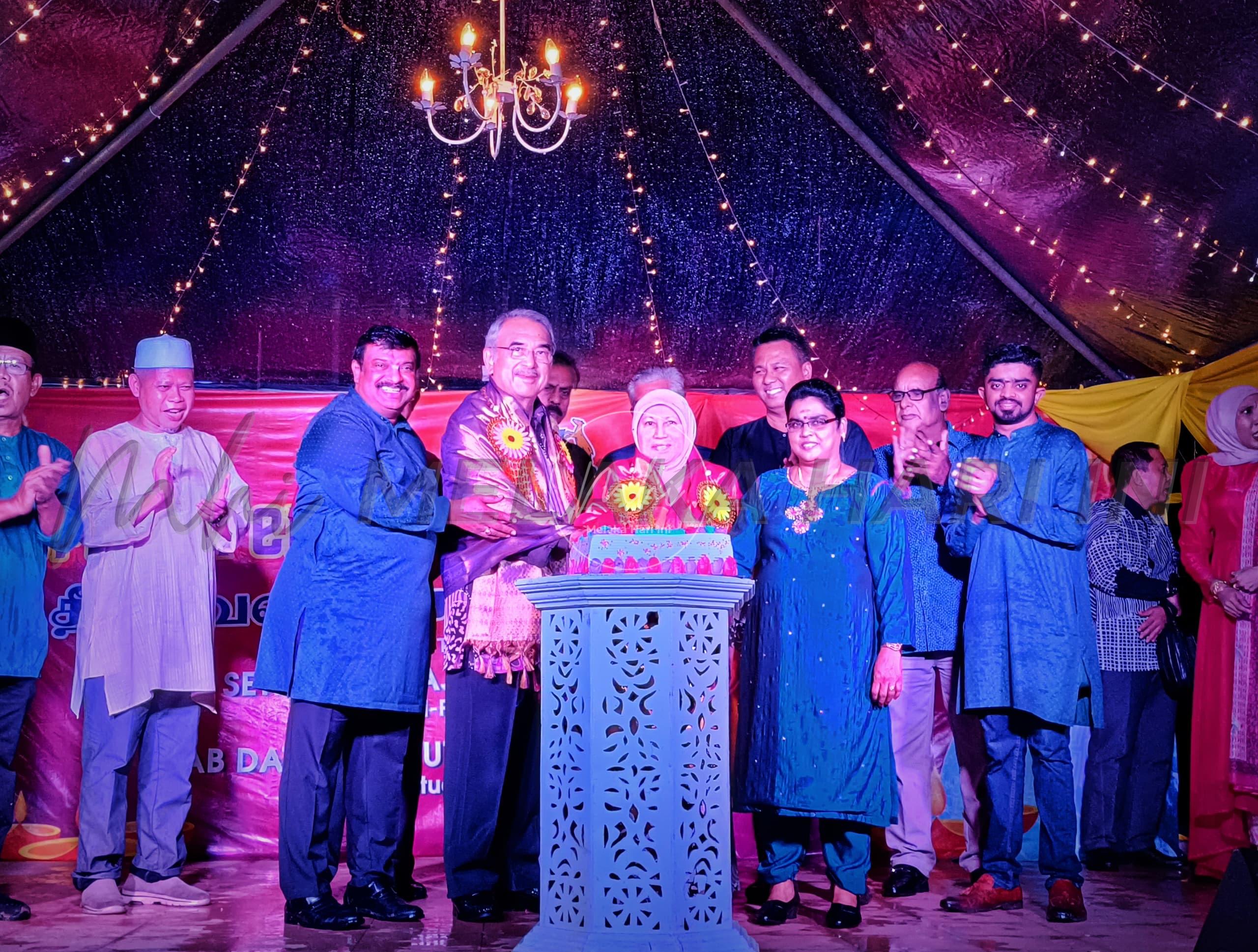 79a8e8b5 E932 46ed 8ea0 017f6d6b3d8f