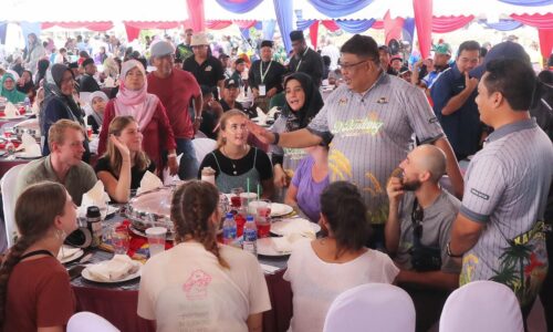 Karnival D’Bendang tambat hati pelancong luar negara