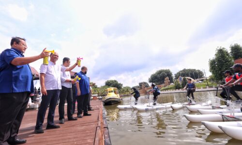 ‘SMART Hydrobike’ inisiatif UTeM kekal kebersihan Sungai Melaka