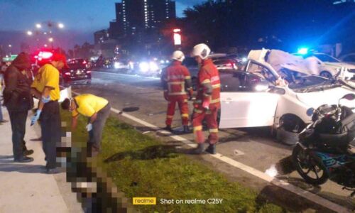 Dua maut, lima cedera nahas babit tiga kereta