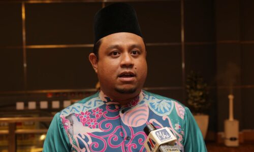 Paramedik Komuniti ‘adiwira’ masyarakat