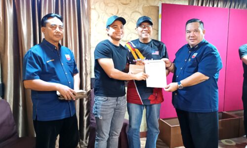 Azlan tabik Melaka cetus era baharu sukan sepak takraw