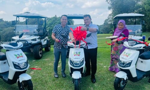 AKCC lapangan golf mesra alam