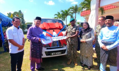 Van baharu untuk anak-anak istimewa