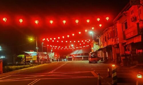 ‘Cahaya merah’ warnai Jasin