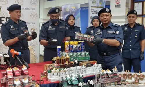 Sindiket seludup kereta mewah, minuman keras, rokok bernilai RM5.84 juta tumpas