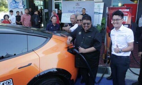 Sasar sediakan 350 petak cas kenderaan elektrik