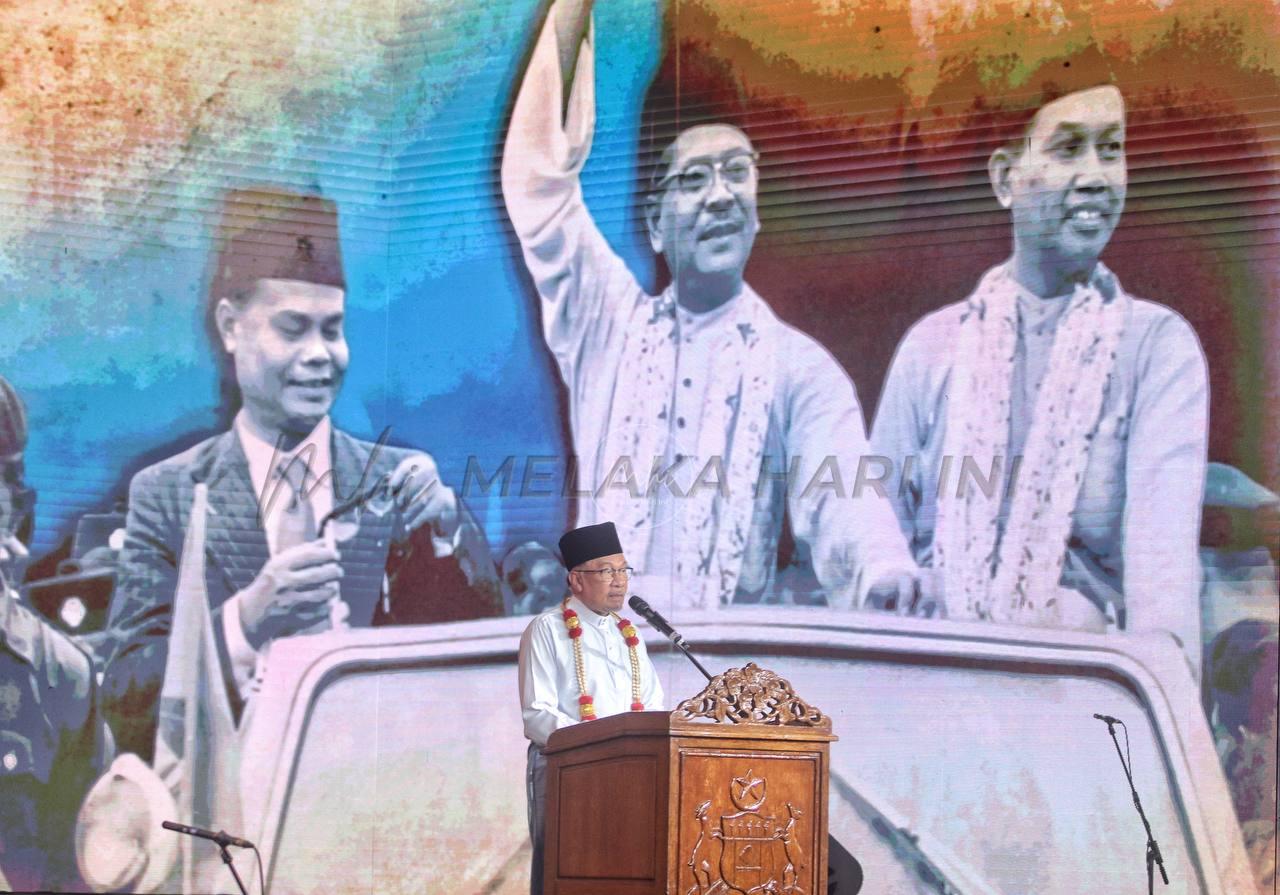 Photo 6244663972443831271 Y