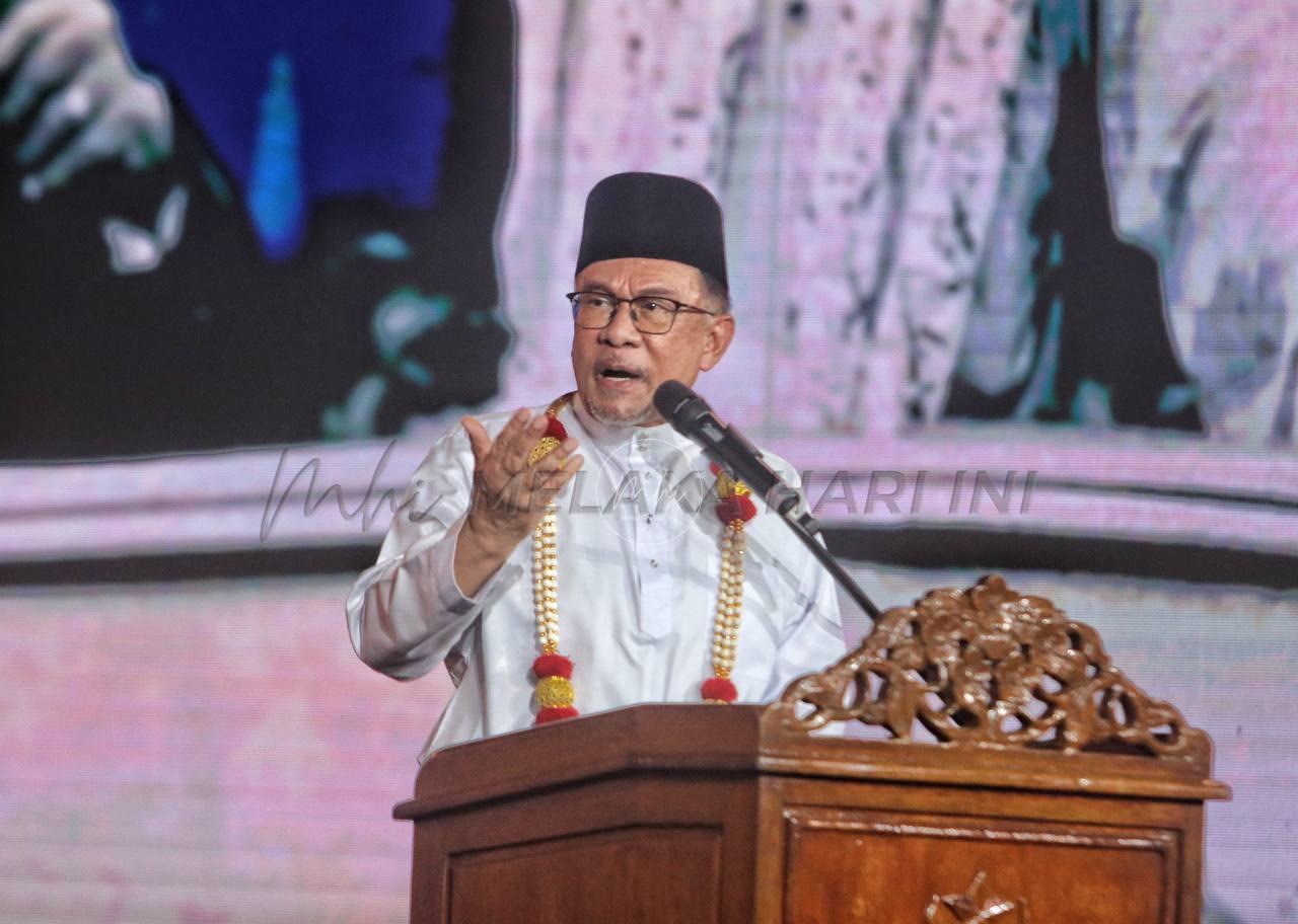 Photo 6244663972443831272 Y