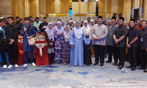Kongsi nikmat Ramadan bersama pelajar asnaf