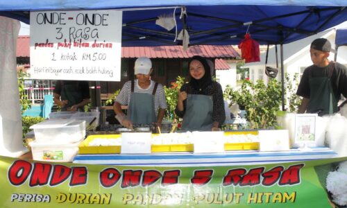 Onde-onde tiga rasa jadi tarikan