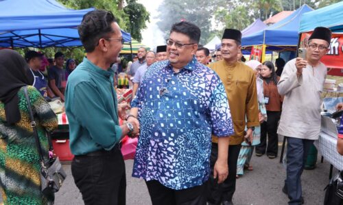Kemesraan Ab Rauf tawan hati rakyat Melaka