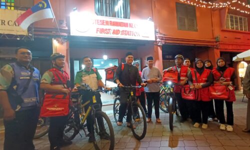 Pelancong puji Paramedik Komuniti Melaka