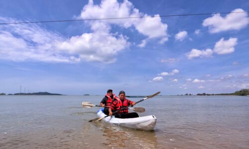 Pantai Siring tumpuan peminat sukan ekstrem