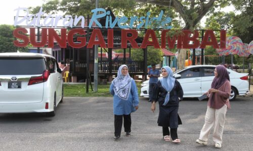 Kuih tradisional, dodol air tangan wanita Jasin