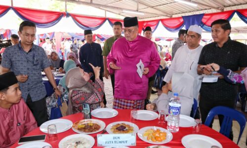 Jelajah Ramadan santuni 1,250 rakyat memerlukan