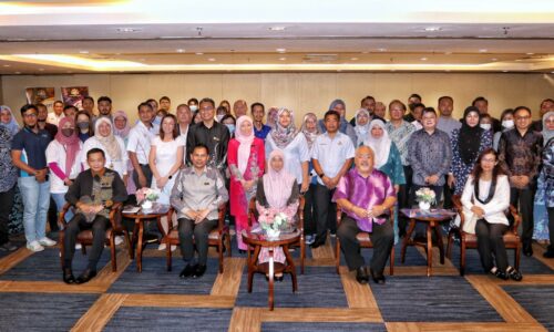 Akademi Dalam Industri, sedia pekerja mahir