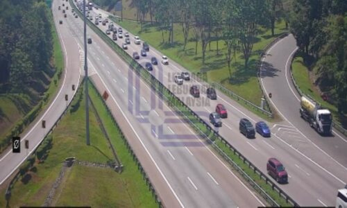 Aliran trafik tinggi, perlahan susulan perantau mula pulang ke ibu kota