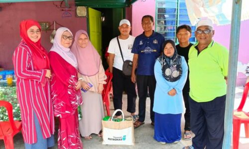 Kak Som ziarah ibu hilang dua anak menjelang Syawal