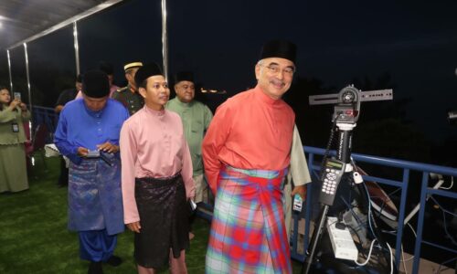 TYT, KM saksikan cerapan Hilal Syawal