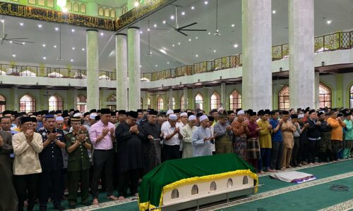 Jenazah Allahyarham Zaidi selamat disembahyangkan di Masjid Al Azim