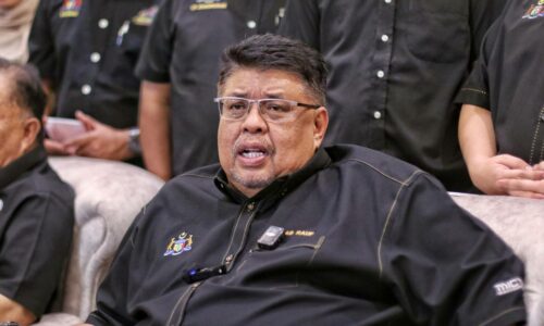 ‘Saya bekerja bersama insan terbaik membangunkan Melaka’ – KM