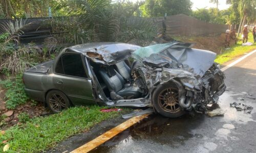 Pelajar Politeknik Merlimau maut kereta bertembung lori dedak