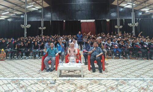 Bina generasi berakhlak terpuji