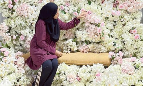 Bunga Rustic tawar pelamin bajet, tapi sempurna