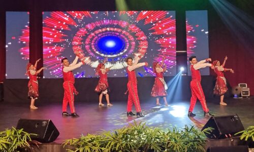 Mini Konsert Karnival Seni Madani 2024 meriah