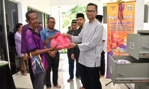Food Bank MPJ ringankan beban kakitangan kurang mampu