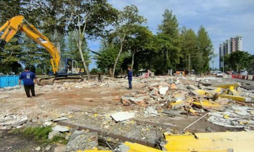 Besarkan Bulatan Klebang, atasi kesesakan