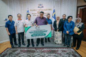 Fec36f09 Ff55 45a3 Bd7f 771b369583bc