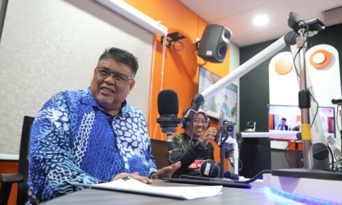 Hadiah untuk pemegang Mykad ’04’ dan ’30’