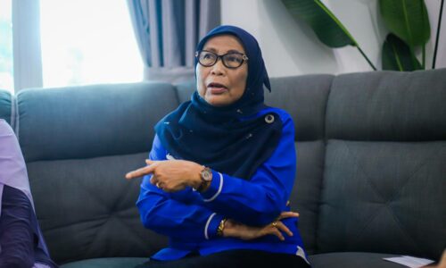 HENTI BUDAYA BEDUNG BAYI ASUHAN