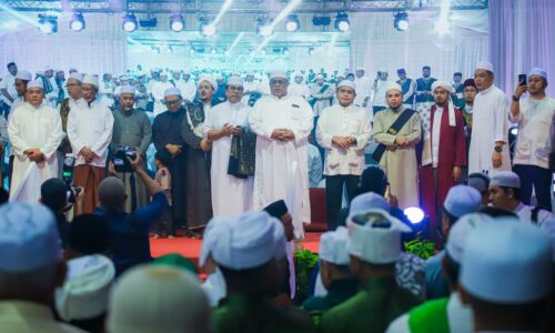 BUKTI KETULUSAN CINTA KEPADA RASULULLAH SAW